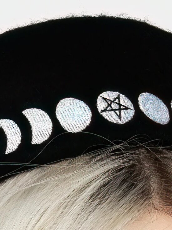Disturbia - Lunar Embroidered Beret - Picture 5 of 8